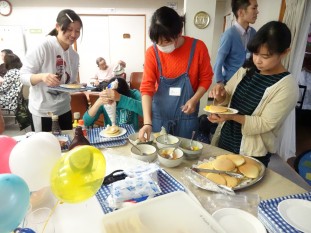 イースター　パンケーキパーティー